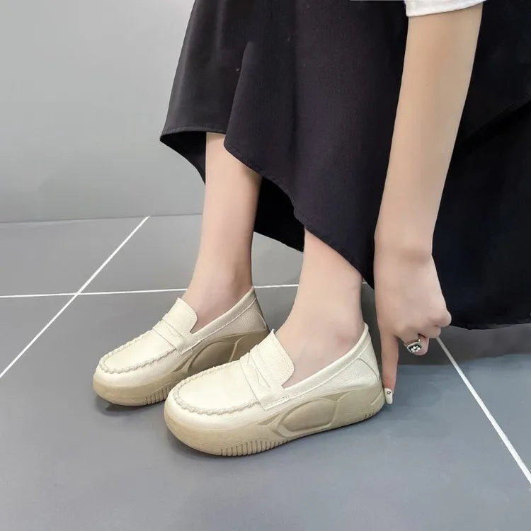 Mocassim Ortopédico Feminino de Couro | FashionEase